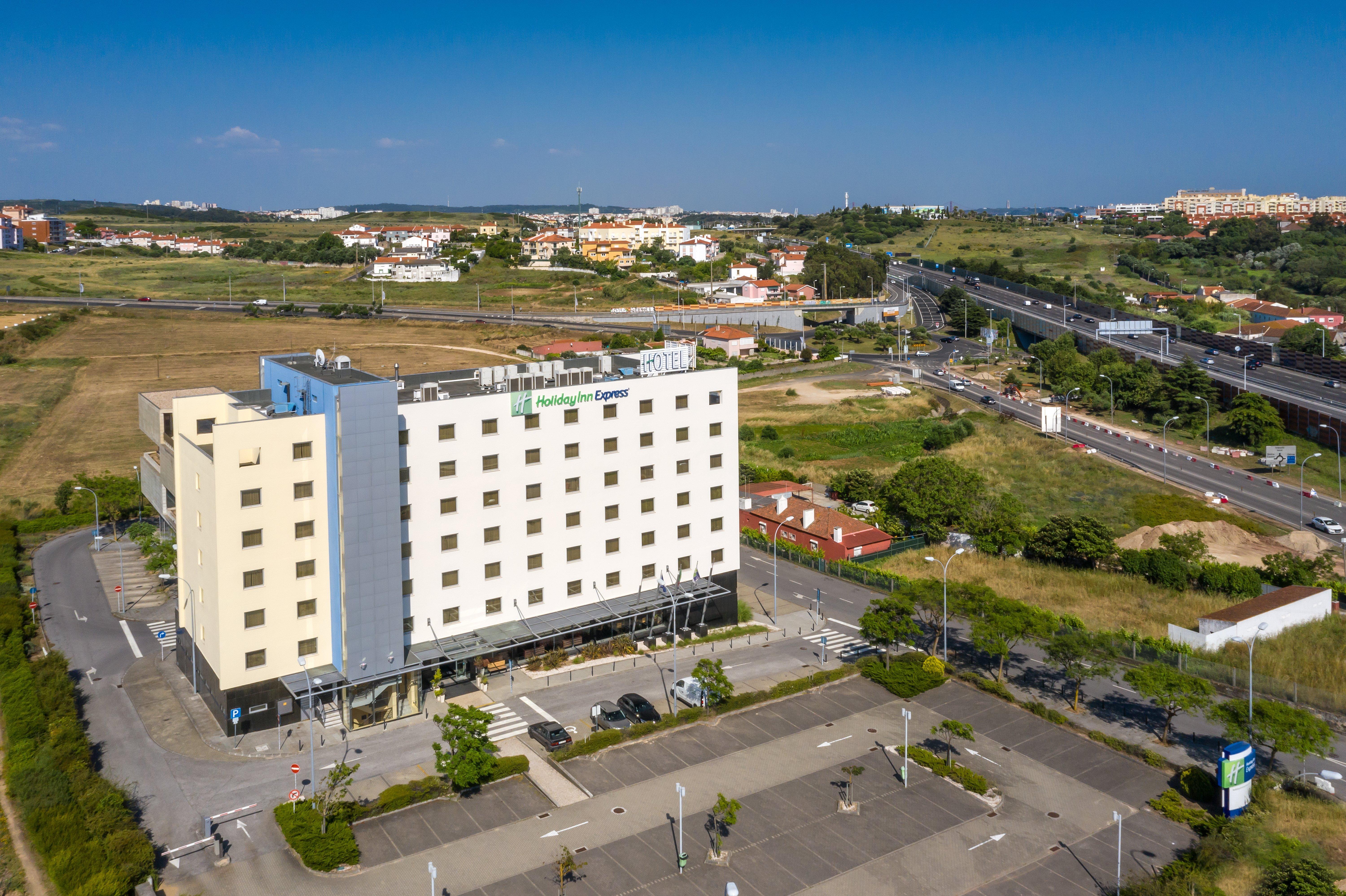 Holiday Inn Express Lisbon-Oeiras, An Ihg Hotel Bagian luar foto